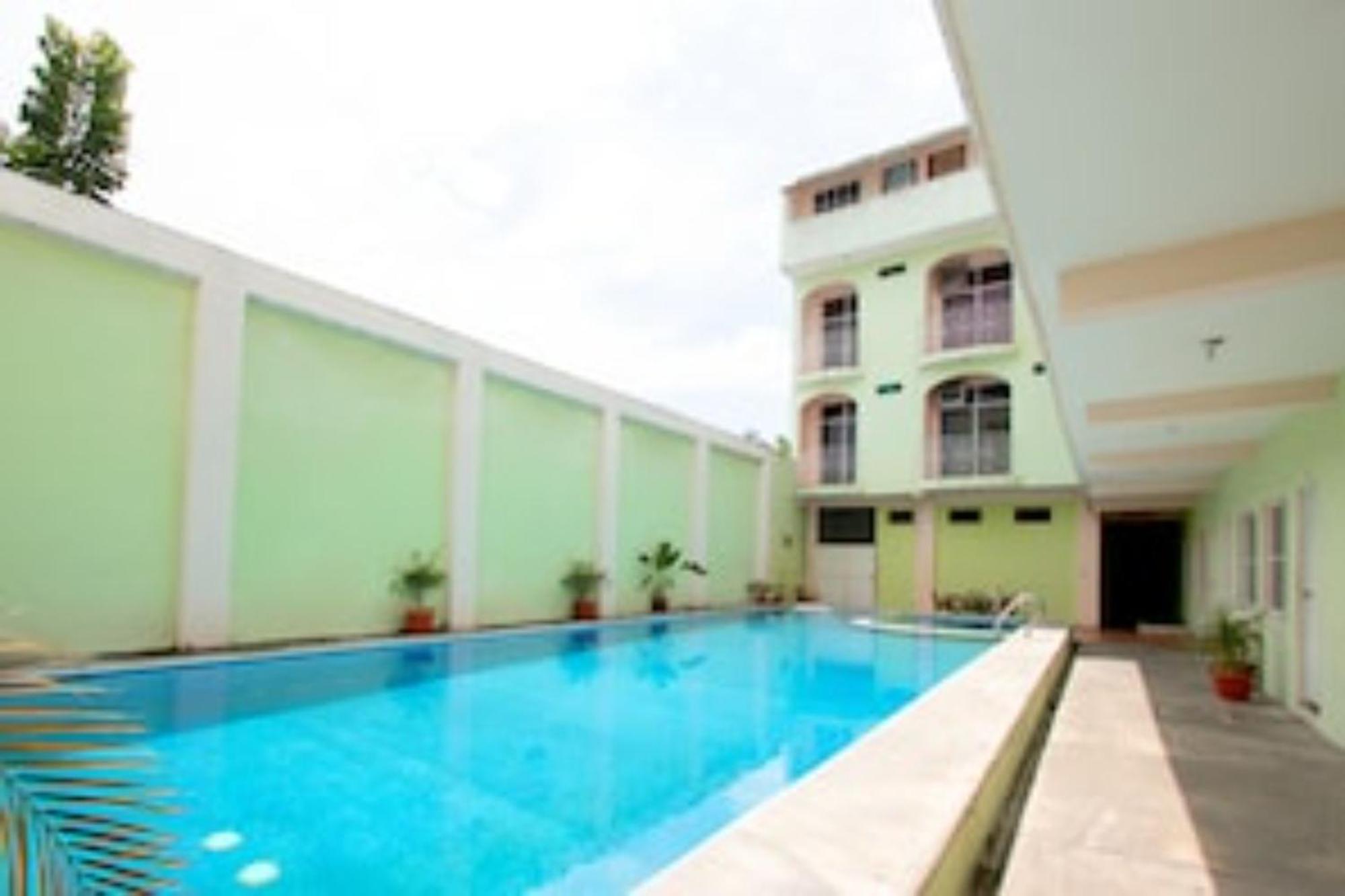 Oyo Hotel Estacion,Jose Cardel,Parque Central Revolucion 외부 사진